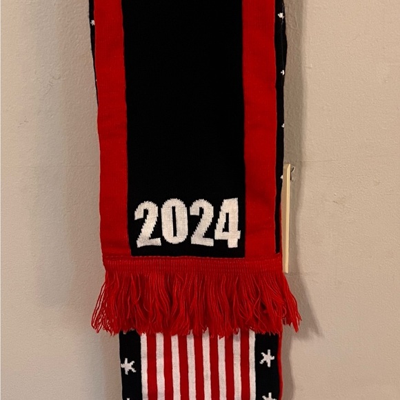 Patriotic Red and Black Scarf - Picture 4 of 6